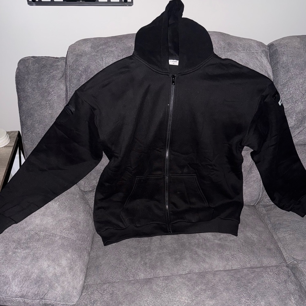 Men's Black Zip-Up Hoodie Jacket